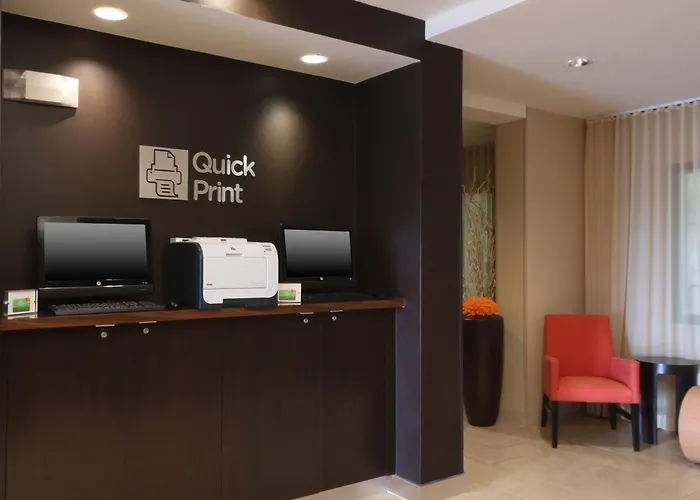 Courtyard By Marriott Salinas Monterey
