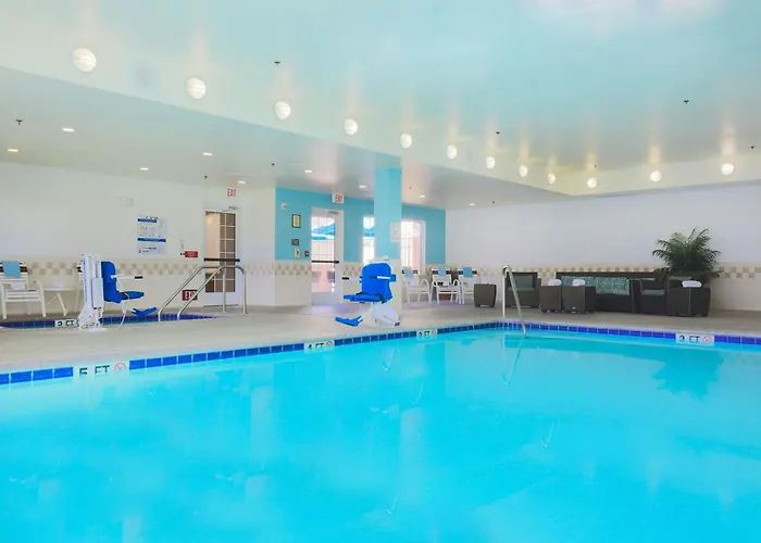Courtyard By Marriott Salinas Monterey
